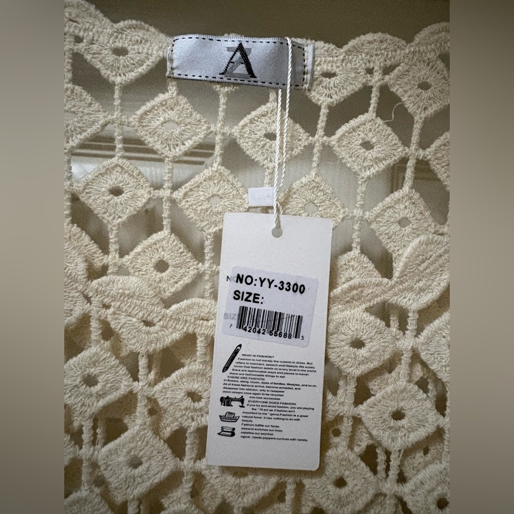 Chic Crochet Cream Blouse - Picture 6 of 9